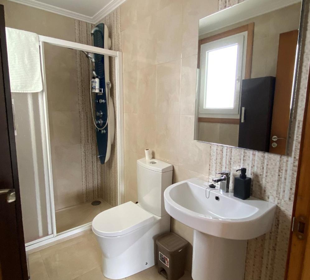 A Cuarta Ronda Apartment Melide Bagian luar foto